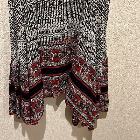 NWT Lola P Asymmetrical Handkerchief Hem Dress Size Small - Picture 5 of 8